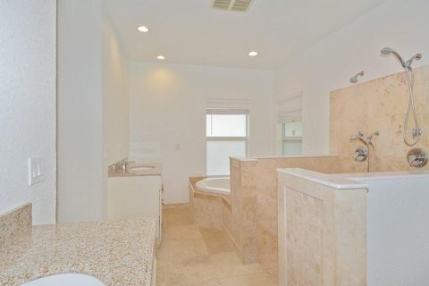 House in Loxahatchee Groves, Florida 6 bedrooms, 308.16 sq.m. № 2175948 - photo 7