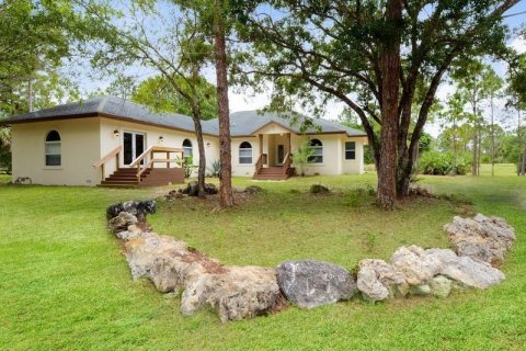 House in Loxahatchee Groves, Florida 6 bedrooms, 308.16 sq.m. № 2175948