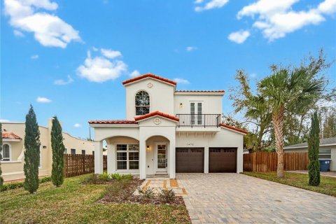 House in Winter Park, Florida 5 bedrooms, 218.41 sq.m. № 2151895