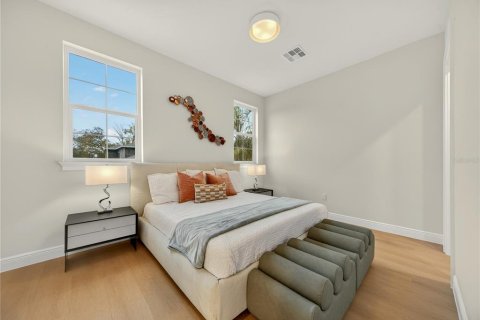 House in Winter Park, Florida 5 bedrooms, 218.41 sq.m. № 2151895 - photo 19