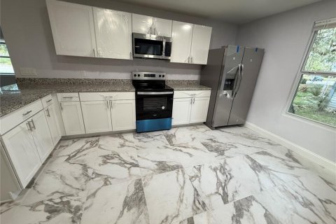 Casa en venta en Leesburg, Florida, 4 dormitorios, 187.2 m2 № 1450030 - foto 7