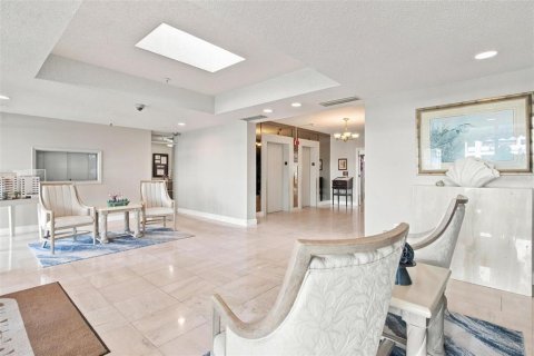 Condo in Ormond Beach, Florida, 2 bedrooms  № 2220773 - photo 8