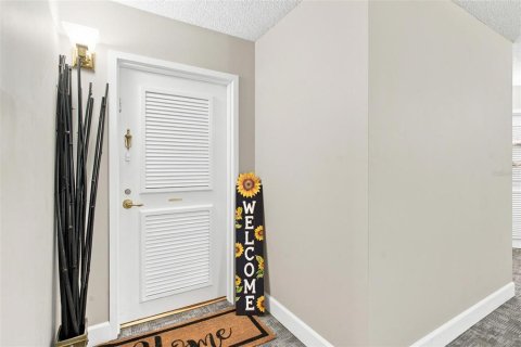 Condo in Ormond Beach, Florida, 2 bedrooms  № 2220773 - photo 12