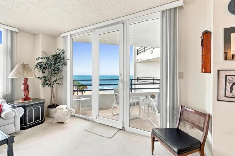 Condo in Ormond Beach, Florida, 2 bedrooms  № 2220773 - photo 17