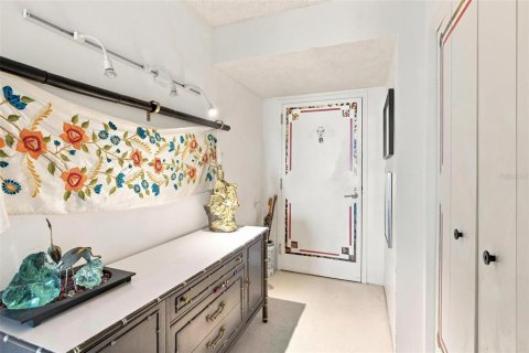 Condo in Ormond Beach, Florida, 2 bedrooms  № 2220773 - photo 13