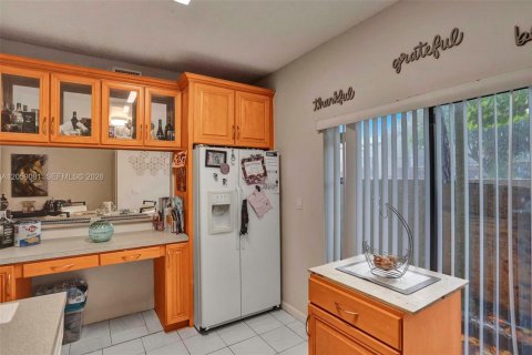 Touwnhouse à louer à Miami, Floride: 2 chambres, 99.96 m2 № 2169020 - photo 19