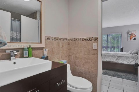Touwnhouse à louer à Miami, Floride: 2 chambres, 99.96 m2 № 2169020 - photo 30