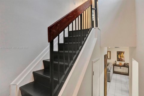 Touwnhouse à louer à Miami, Floride: 2 chambres, 99.96 m2 № 2169020 - photo 22