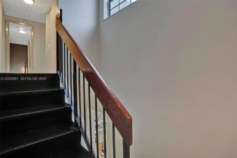 Touwnhouse à louer à Miami, Floride: 2 chambres, 99.96 m2 № 2169020 - photo 23