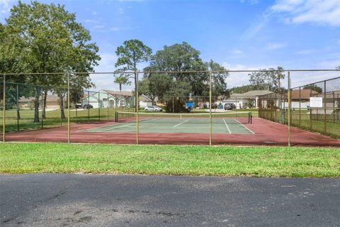 House in Brooksville, Florida 4 bedrooms, 163.69 sq.m. № 2203695 - photo 5