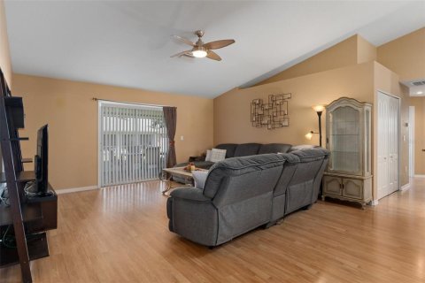 House in Brooksville, Florida 4 bedrooms, 163.69 sq.m. № 2203695 - photo 13
