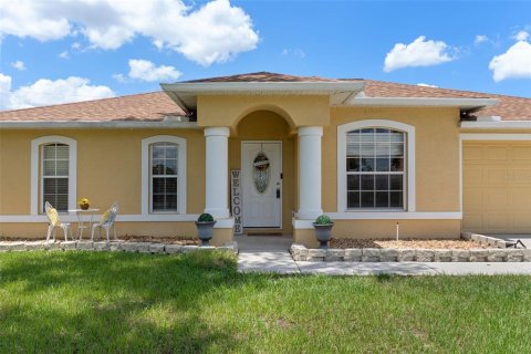 House in Brooksville, Florida 4 bedrooms, 163.69 sq.m. № 2203695 - photo 7