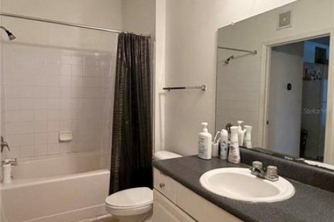 Condo in Orlando, Florida, 1 bedroom  № 2222235 - photo 8