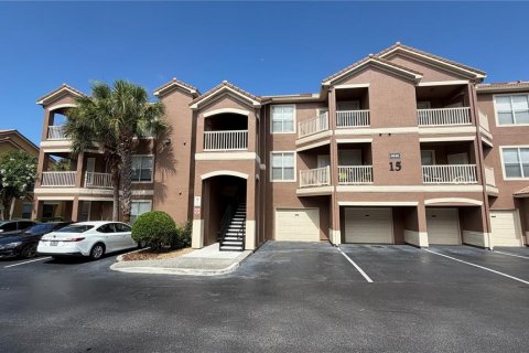 Condo in Orlando, Florida, 1 bedroom  № 2222235 - photo 2