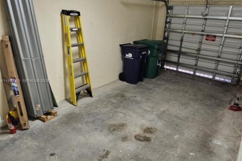 Touwnhouse à louer à Doral, Floride: 3 chambres, 149.57 m2 № 1991546 - photo 23