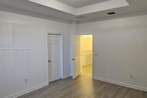 Touwnhouse à louer à Doral, Floride: 3 chambres, 149.57 m2 № 1991546 - photo 14