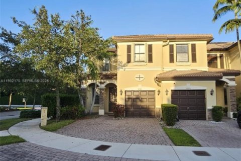 Touwnhouse à louer à Doral, Floride: 3 chambres, 149.57 m2 № 1991546 - photo 4