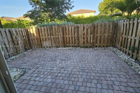 Touwnhouse à louer à Doral, Floride: 3 chambres, 149.57 m2 № 1991546 - photo 26