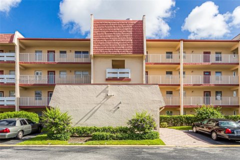 Copropriété à louer à Margate, Floride: 1 chambre, 68.65 m2 № 1877743 - photo 1