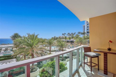 Copropriété à louer à Hollywood, Floride: 1 chambre, 77.57 m2 № 1821735 - photo 1