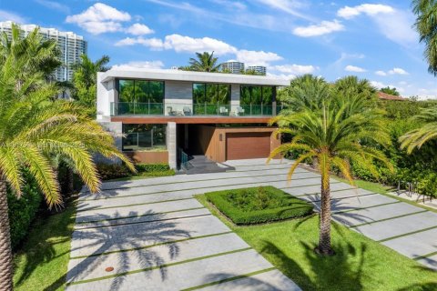 Villa ou maison à Golden Beach, Floride 6 chambres, 525.83 m2 № 2154804