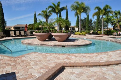 Condominio en alquiler en Bradenton, Florida, 2 dormitorios, 107.4 m2 № 1525791 - foto 5