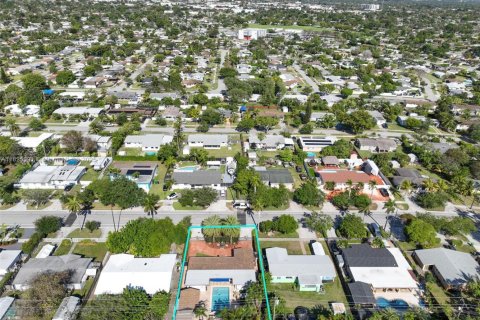 House in Cutler Bay, Florida 4 bedrooms, 159.79 sq.m. № 1792373 - photo 22