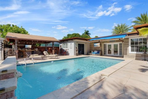 House in Cutler Bay, Florida 4 bedrooms, 159.79 sq.m. № 1792373 - photo 10
