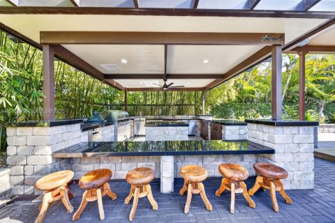 Casa en venta en Miami, Florida, 4 dormitorios, 209.4 m2 № 2075435 - foto 27