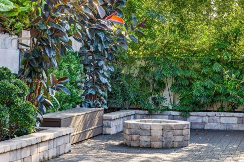 Casa en venta en Miami, Florida, 4 dormitorios, 209.4 m2 № 2075435 - foto 14
