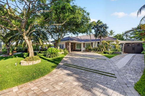 Casa en venta en Miami, Florida, 4 dormitorios, 209.4 m2 № 2075435 - foto 7