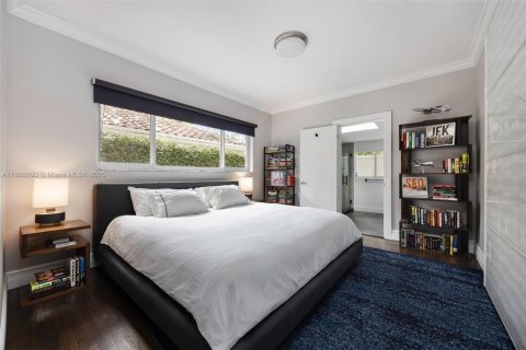 Villa ou maison à vendre à Miami, Floride: 4 chambres, 303.51 m2 № 1932796 - photo 12