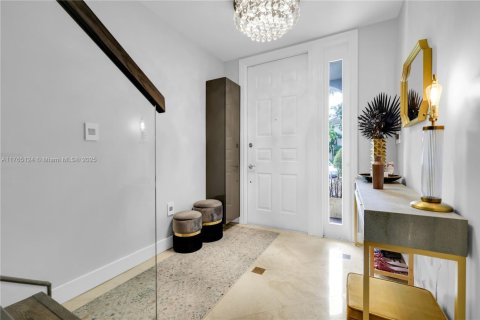 Casa en venta en Aventura, Florida, 4 dormitorios, 216.46 m2 № 1863832 - foto 5