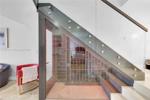 Casa en venta en Aventura, Florida, 4 dormitorios, 216.46 m2 № 1863832 - foto 6
