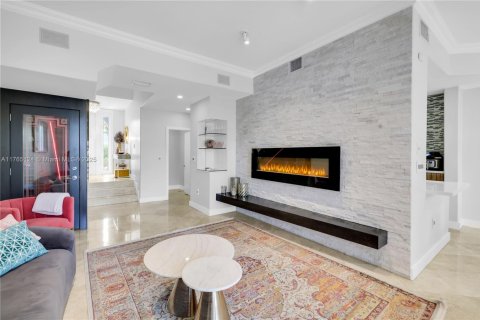 Casa en venta en Aventura, Florida, 4 dormitorios, 216.46 m2 № 1863832 - foto 11