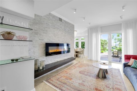 Casa en venta en Aventura, Florida, 4 dormitorios, 216.46 m2 № 1863832 - foto 9