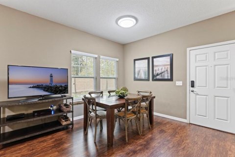 Touwnhouse à vendre à Kissimmee, Floride: 4 chambres, 157.38 m2 № 2409787 - photo 10