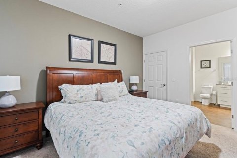 Touwnhouse à vendre à Kissimmee, Floride: 4 chambres, 157.38 m2 № 2409787 - photo 16