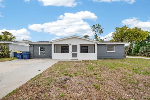 Villa ou maison à Holiday, Floride 3 chambres, 138.61 m2 № 2108133
