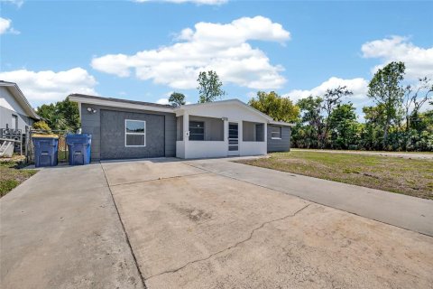 Casa en venta en Holiday, Florida, 3 dormitorios, 138.61 m2 № 2108133 - foto 3
