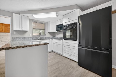 Casa en venta en Holiday, Florida, 3 dormitorios, 138.61 m2 № 2108133 - foto 18