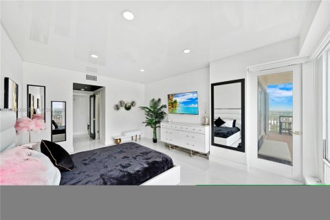 Condominio en alquiler en Fort Lauderdale, Florida, 2 dormitorios, 152.82 m2 № 2079854 - foto 23