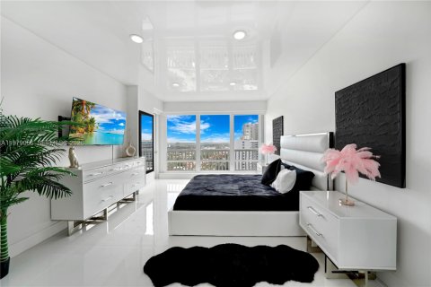Condominio en alquiler en Fort Lauderdale, Florida, 2 dormitorios, 152.82 m2 № 2079854 - foto 19