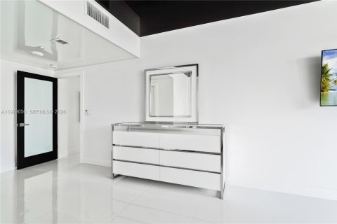 Condominio en alquiler en Fort Lauderdale, Florida, 2 dormitorios, 152.82 m2 № 2079854 - foto 29