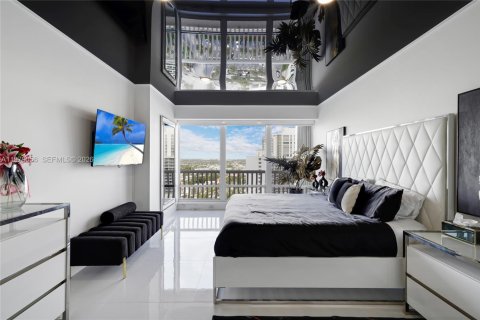 Condominio en alquiler en Fort Lauderdale, Florida, 2 dormitorios, 152.82 m2 № 2079854 - foto 24