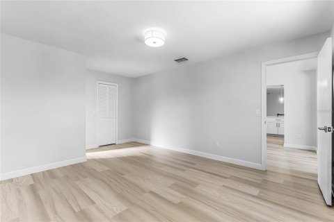 House in Apopka, Florida 2 bedrooms, 121.14 sq.m. № 1734787 - photo 23