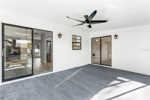 House in Apopka, Florida 2 bedrooms, 121.14 sq.m. № 1734787 - photo 25