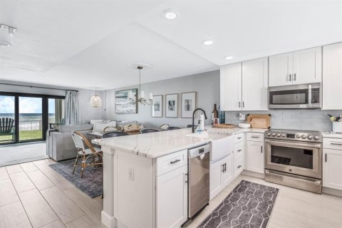 Condominio en alquiler en New Smyrna Beach, Florida, 2 dormitorios, 87.7 m2 № 1448140 - foto 10