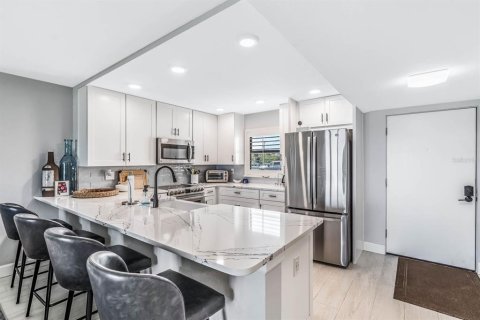 Condominio en alquiler en New Smyrna Beach, Florida, 2 dormitorios, 87.7 m2 № 1448140 - foto 6