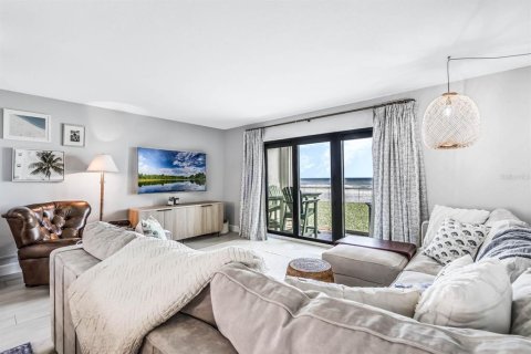 Condo in New Smyrna Beach, Florida, 2 bedrooms  № 1448140 - photo 4